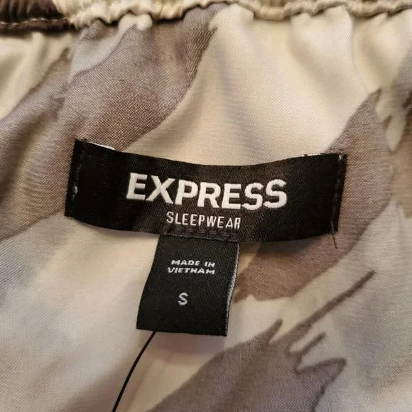 Express Sleepwear Crop Top With Overlapping Butterfly Panels In The Back Sz S - Picture 13 of 14